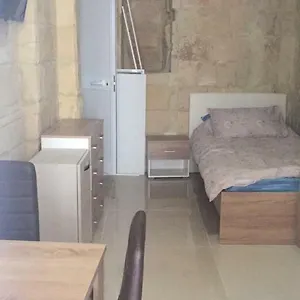 West Street Studio Βαλέτα