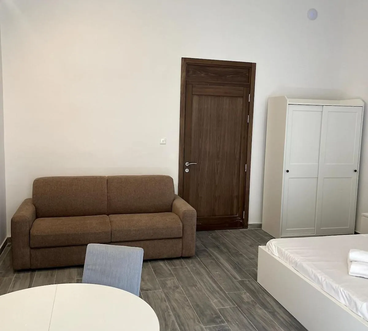 The Old Mint House Sleeps 15 Villa Valletta Holiday home