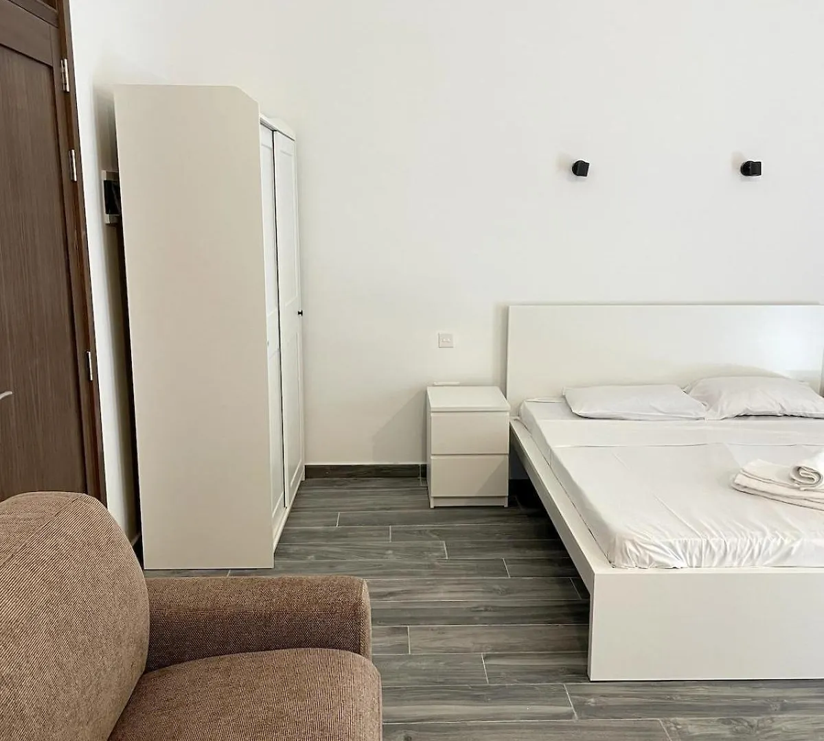 The Old Mint House Sleeps 15 Villa Valletta 0*,