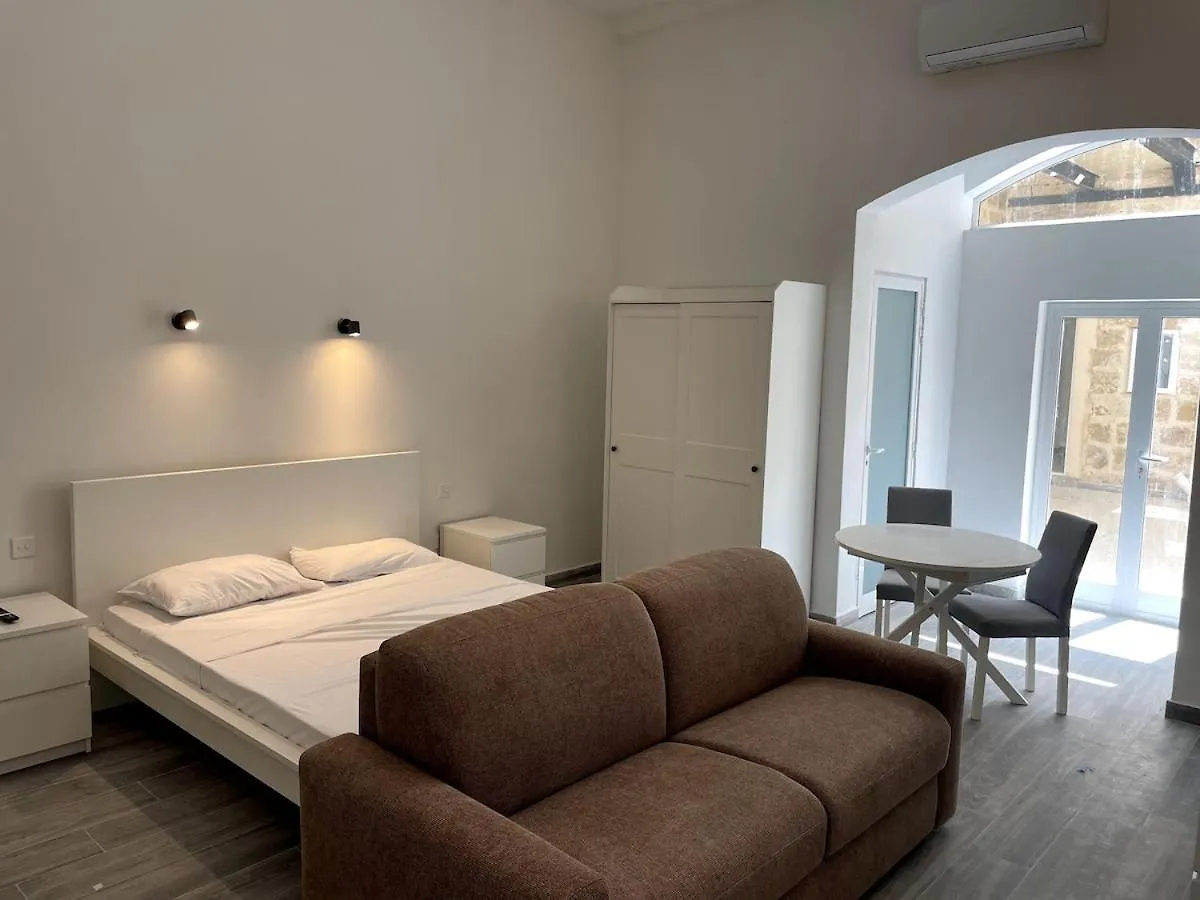 Holiday home The Old Mint House Sleeps 15 Villa Valletta