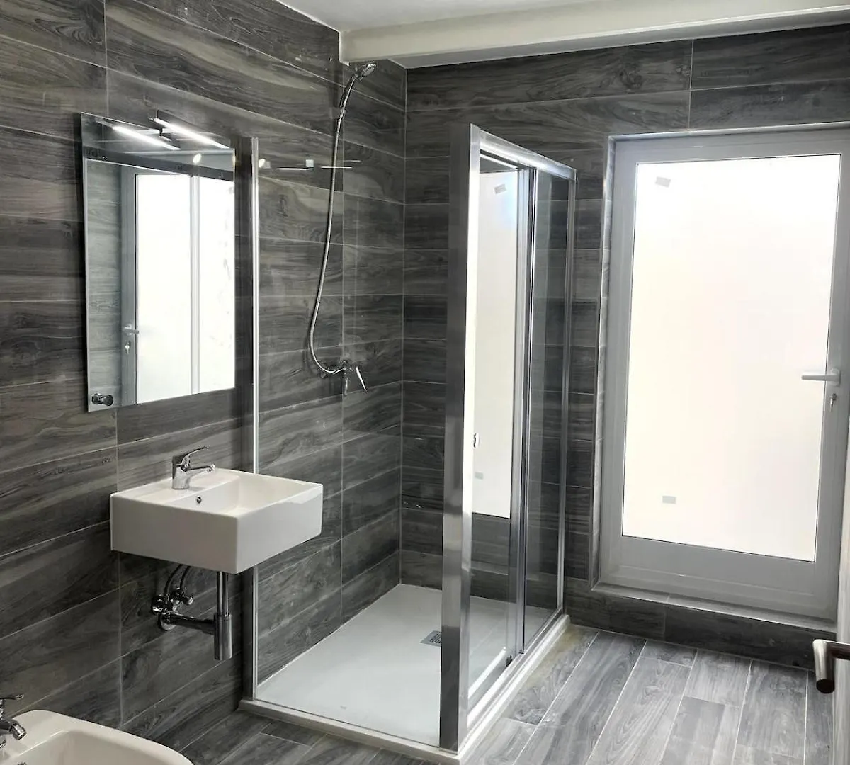 The Old Mint House Sleeps 15 Villa Valletta Malta